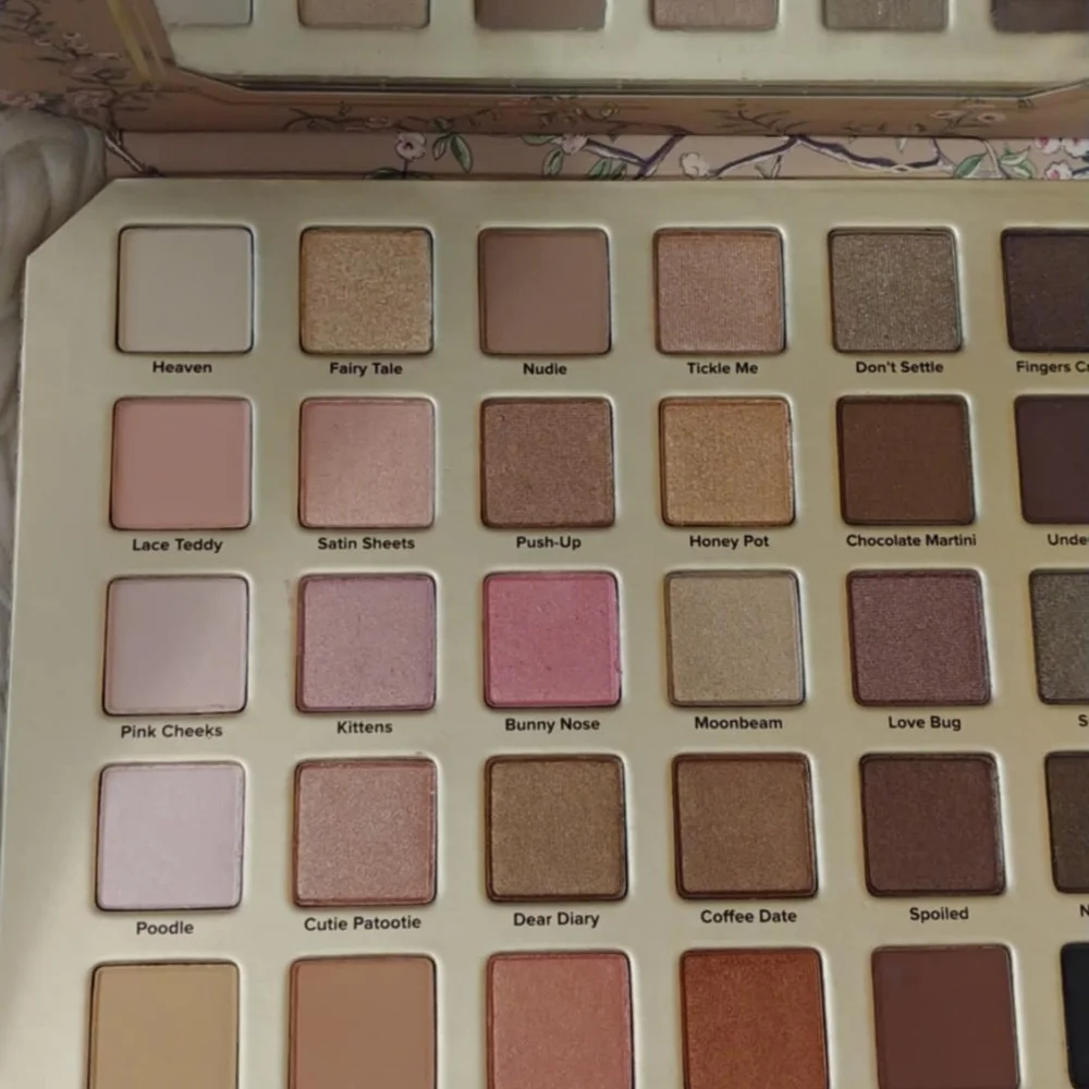 ❤️FIRM! TOO FACED NATURAL LOVE EYESHADOW PALETTE (LIMITED EDITION)
